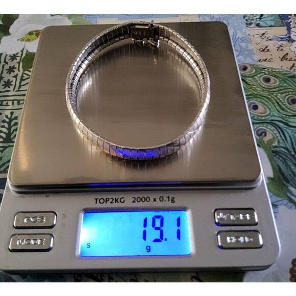 Stunning 925SS Italy Wide Textured Omega Style Bracelet~19.1 Grams - Picture 2 of 8